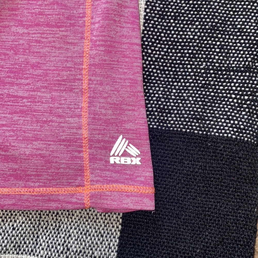 Workout shirt - Picture 4 of 4